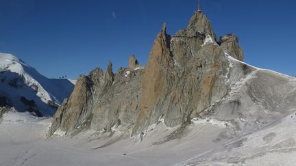 L'Aiguille du midi où&nbsp;trois forages ont été installés.&nbsp; (Pierre Allain Duvillard)