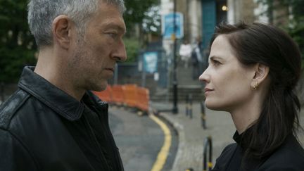 Vincent Cassel et Eva Green dans une étrange "Liaison". (APPLETV+)