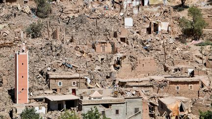 De nombreuses habitations ont été détruites au village de Tiksit au Maroc après le séisme qui a touché le pays il y a deux jours, le 10 septembre 2023, (FETHI BELAID / AFP)