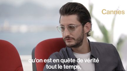 “Il y a autant d’acteurs que de méthodes d’acteurs”. Augustin Trapenard échange avec l’acteur et comédien Pierre Niney sur son métier lors du festival de Cannes 2022.