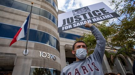 La décision de la Cour de cassation de ne pas juger le meurtrier de Sarah Halimi a suscité une forte vague d'émotions. Plus de 25 000 personnes ont manifesté à Paris le 25 avril 2021. (illustration). (APU GOMES / AFP)