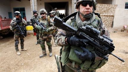 Militaires français en opération dans la province du Helmand, au sud-ouest de l'Afghanistan (archives février 2010) (AFP / Thomas Coex)