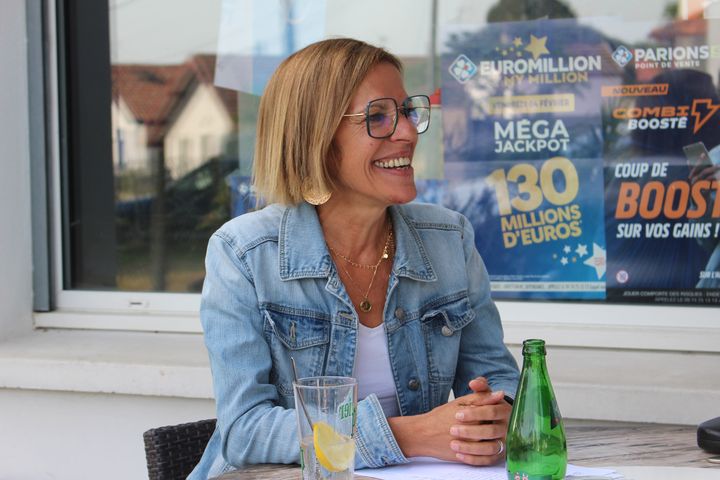 Sandra Pereira-Ostanel, candidate de la Nupes à Anglet (Pyrénées-Atlantiques), le 18 mai 2022. (ROBIN PRUDENT / FRANCEINFO)