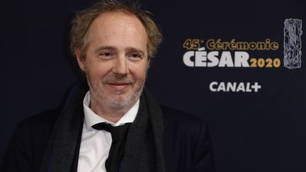Arnaud Desplechin espère décrocher le César du meilleur réalisateur pour son film Roubaix, une lumière, également en lice pour le prix du meilleur film et du meilleur acteur (pour l'interprétation de&nbsp;Roschdy Zem).&nbsp; (THOMAS SAMSON / AFP)