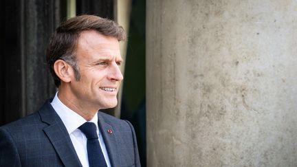 Le président Emmanuel Macron à l'Elysée, le 29 août 2024. (XOSE BOUZAS / HANS LUCAS)