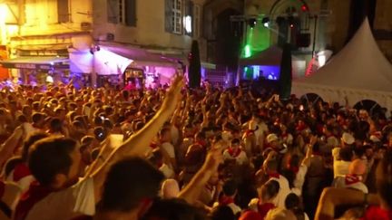 Fêtes de Bayonne : faut-il baisser davantage le volume des musiques passées dans les rues ?