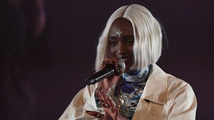 La chanteuse Marie-Pierra Kakoma, du groupe Lous and the yakusa, sur la scène des Transmusicales de Rennes, le 5 décembre 2019 (DAMIEN MEYER / AFP)