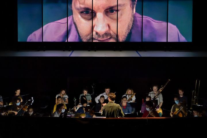 Le ténor américain Michael Spyres en Florestan dans "Fidelio" de Beethoven à l'Opéra Comique.&nbsp; (STEFAN BRION)