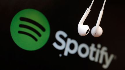  (Spotify, Tidal, Beats ou encore Deezer, le marché frise la saturation © REUTERS / Christian Hartmann)