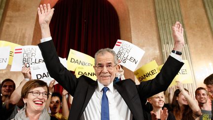 &nbsp; (Le candidat écologiste Alexander Van der Bellen remporte l'élection présidentielle autrichienne © MaxPPP)