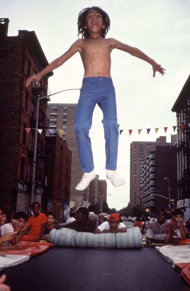 Arlene Gottfried, "Trampoline", 1984 (Estate Gottfried)