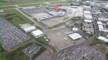 &nbsp; (Vue aérienne de l'aéroport de Luton ©  Geoff Pugh / Rex Featur/REX/SIPA)