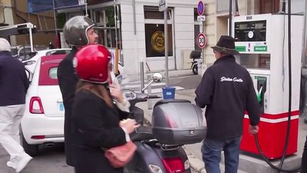 À Nice, la station essence de la place Max-Barel fermera ses portes, à la fin du mois d'avril, après 57 ans d'activité. Les habitués regrettent la fin de cette histoire. &nbsp;
 (CAPTURE ECRAN FRANCE 2)