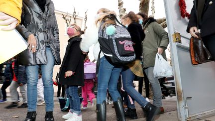 Jean Castex : "il faut vraiment que la situation sanitaire soit gravissime" pour que les écoles soient fermées, assure Jean Castex