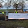 Des "gilets jaunes", le 4 décembre 2018, à un rond-point près d'Albert (Somme). (BENOIT ZAGDOUN / FRANCEINFO)