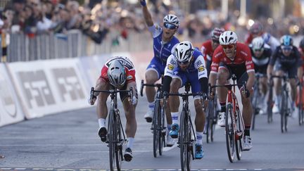 Fernando Gaviria a franchi la ligne devant Peter Sagan (YUZURU SUNADA / BELGA MAG)