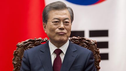 Le président sud-coréen&nbsp;Moon Jae-in, à Pékin (Chine), le 14 décembre 2017. (NICOLAS ASFOURI / AFP)