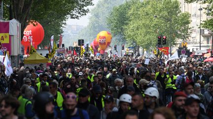 Le cortège intersyndical à Paris, mercredi 1er mai 2019. (ALAIN JOCARD / AFP)