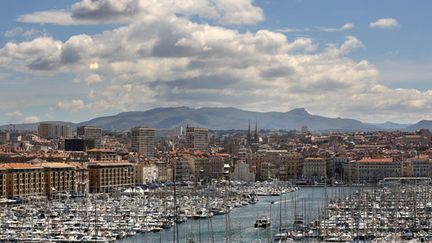 &nbsp; (Le Vieux-Port à Marseille où s'est tenue une manifestation pro-israélienne ce dimanche. © MAXPPP)