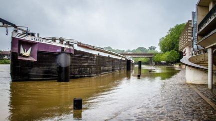 Crue de la Seine : les bateliers bloqués à quai