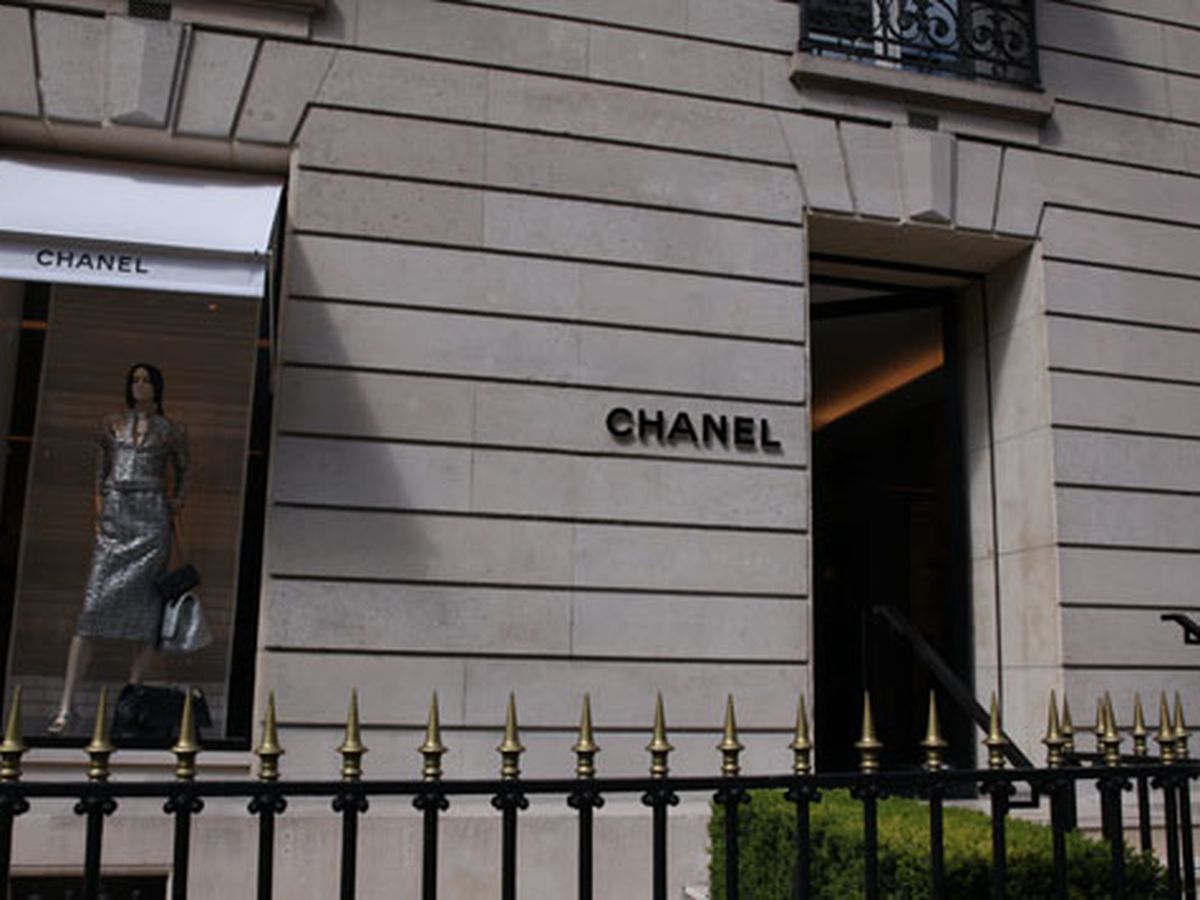 Un braquage la boutique Chanel de l avenue Montaigne Paris