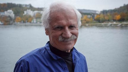 Yann Arthus-Bertrand à Boulogne-Billancourt (Hauts-de-Seine) le 16 novembre 2021 (VINCENT JOSSE / FRANCE INTER / RADIO FRANCE)