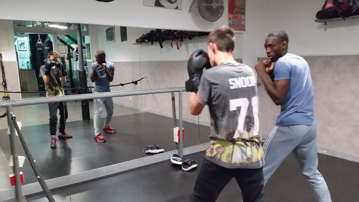 Depuis les Jeux olympiques, la boxe suscite des vocations chez de nombreux jeunes. (CECILIA ARBONA / RADIO FRANCE)