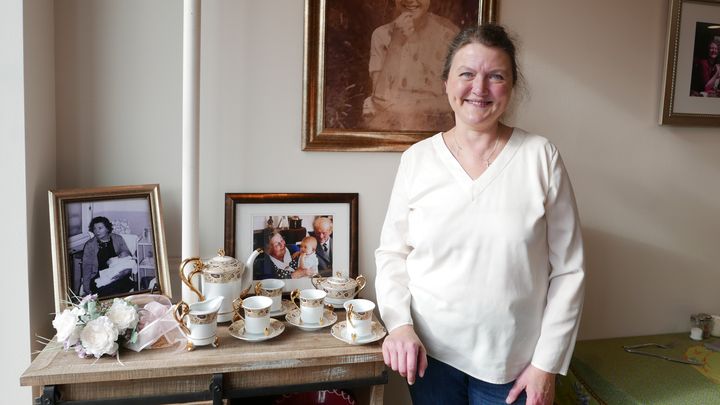 Claude Bouly-Pellerin a reconstitué un petit bout de France dans son restaurant de Bloomfield, dans le Michigan. (EMMANUEL LANGLOIS / RADIO FRANCE / FRANCEINFO)