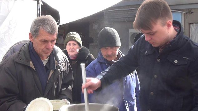 &nbsp; (Beaucoup d'habitants ont besoin de l'aide alimentaire pour survivre © RADIO FRANCE)