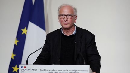 Le professeur Alain Fischer, pédiatre et immunologiste, coordinateur de la stratégie vaccinale en France. (BENOIT TESSIER / POOL / REUTERS POOL)