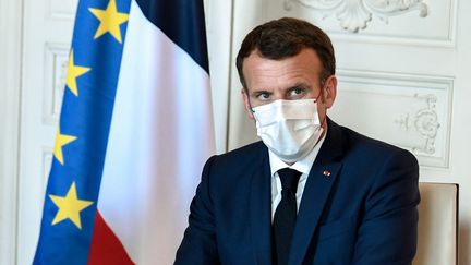 Emmanuel Macron lors de la&nbsp;quatrième édition du sommet Choose France à Versailles (Yvelines), le 28 juin 2021. (STEPHANE DE SAKUTIN / AFP)