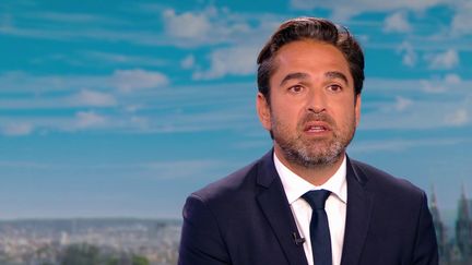 Aujourd’hui, la situation de l’hôpital public est très grave. Arnaud Robinet, président de la Fédération hospitalière de France et maire (Horizons) de Reims, s’est exprimé dans Le 20 Heures de France 2. Il revient sur la situation préoccupante des hôpitaux en France.