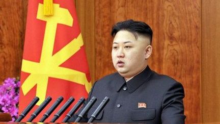 Image officielle de Kim Jong-Un, le 1er janvier 2013. Le jeune leader nord-coréen a désormais à son actif un essai nucléaire et deux lancements de fusées longue portée. ( AFP PHOTO / KCNA via KNS)