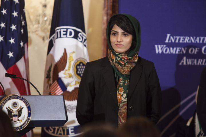 Niloofar Rahmani lors de la remise des prix de l'International Women of Courage Award, le 6 mars 2015, à Washington (Etats-Unis). (SAMUEL CORUM / ANADOLU AGENCY / AFP)