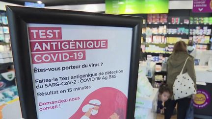 Pass sanitaire : qui est concerné par la fin de la gratuité des tests PCR ?