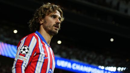 Antoine Griezmann sous les couleurs de l'Atlético de Madrid avant le match de Ligue des champions contre Lille, le 23 octobre 2024. (JOSE BRETON / AFP)