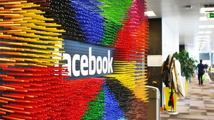 Siège européen de Facebook à Dublin, le 9 octobre 2013.&nbsp; (JESSICA BINSCH / DPA)