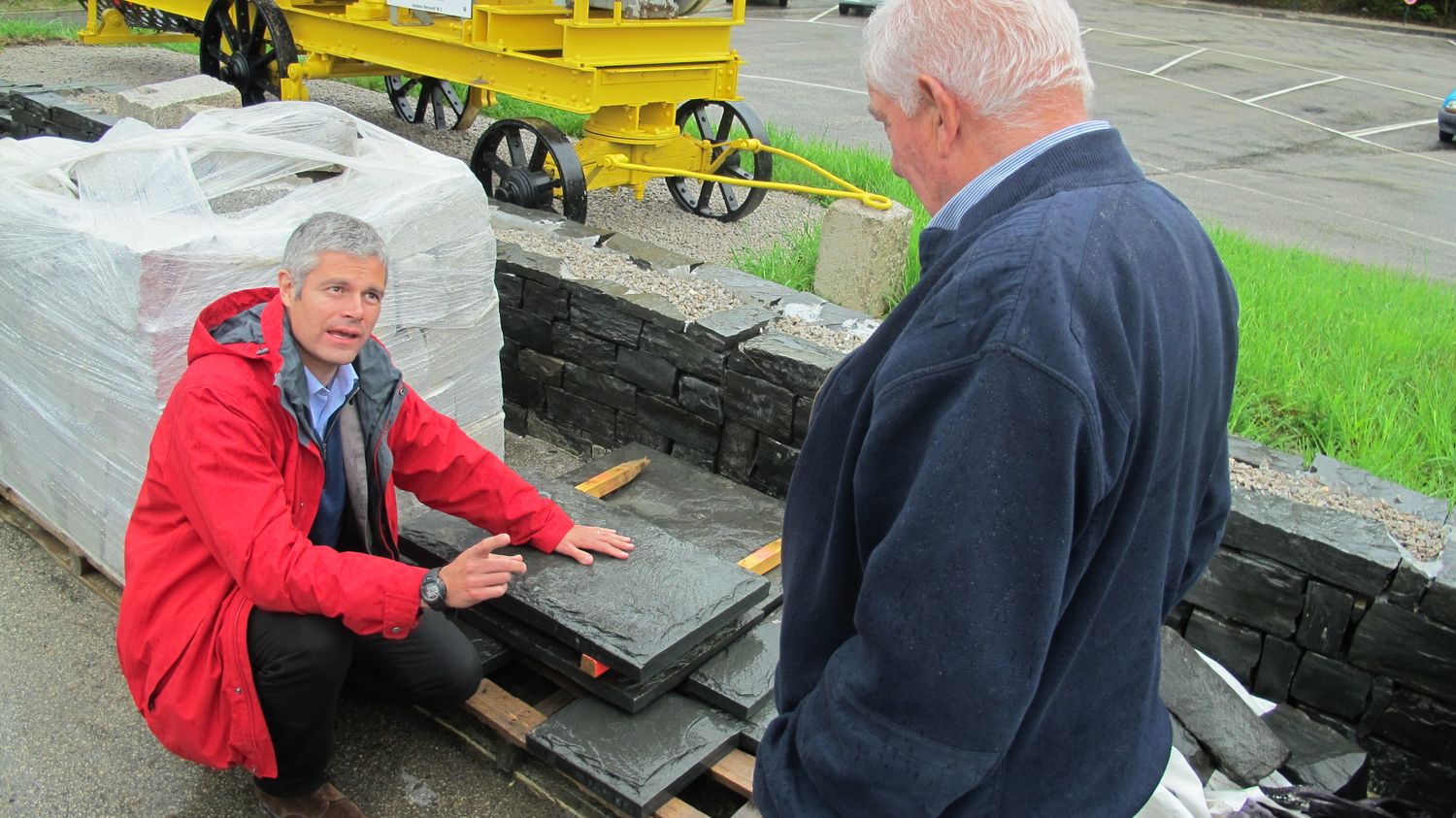 Laurent Wauquiez et son anorak rouge menacés en Haute-Loire ?