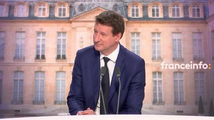 Yannick Jadot,&nbsp;candidat&nbsp;écologiste à l’élection présidentielle, était vendredi 1er avril l’invité du 8h30 franceinfo.&nbsp; (FRANCEINFO / RADIOFRANCE)