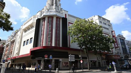 Le cinéma Le Grand Rex,&nbsp;à Paris, a fermé pendant plusieurs semaines en août car la fréquentation des salles était trop faible, le 4 août 2020. (BERTRAND GUAY / AFP)