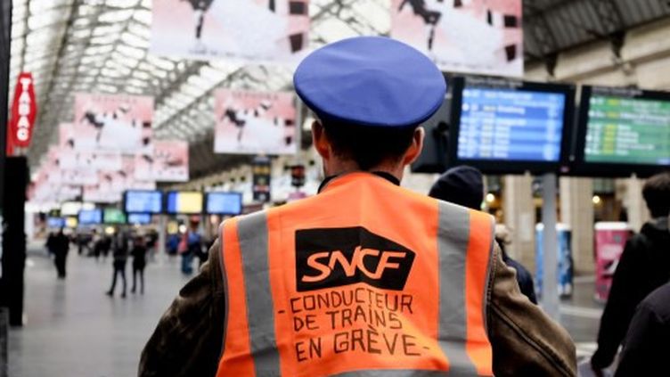 Greve Du 11 Decembre 1 Tgv Sur 4 3 Ter Sur 10 1 Transilien Sur 5 Retrouvez Les Previsions De Trafic De La Sncf Pour Mercredi