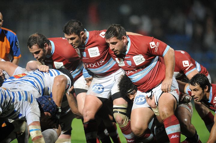 La premi&egrave;re ligne du Racing M&eacute;tro, compos&eacute; de Julien Brugnaud, Gr&eacute;gory Arganese et Juan Pablo Orlandi, lors du match face &agrave; Castres le 28 octobre 2011. (R&eacute;my Gabalda / AFP)