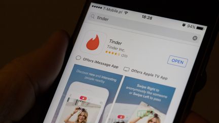 L'application Tinder, dans l'App Store d'iTunes. (JAAP ARRIENS / NURPHOTO / AFP)