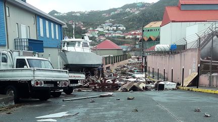 L'île de Saint-Barthélemy a été relativement épargnée par rapport aux dégâts causés à Saint-Barthélemy par l'ouragan Irma.&nbsp; (VALENTINE AUTRUFFE / AFP)