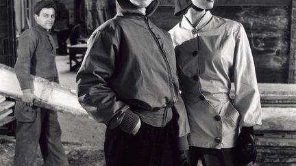 Cette importante collection, jamais présentée dans son intégralité, a été revisitée pour composer cette exposition, qui s’accompagne d’un important ouvrage publié aux Éditions Flammarion. 
 (Atelier Robert Doisneau)