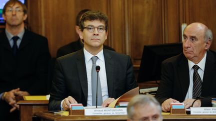 L'ancien ministre Arnaud Montebourg si&egrave;ge au conseil g&eacute;n&eacute;ral de Sa&ocirc;ne-et-Loire, &agrave; M&acirc;con, le 18 d&eacute;cembre 2014. (PHILIPPE MERLE / AFP)