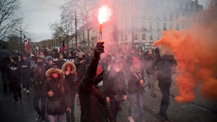 Des manifestants lors de la mobilisation à Nantes, le 10 décembre 2019 (illustration). (LOIC VENANCE / AFP)