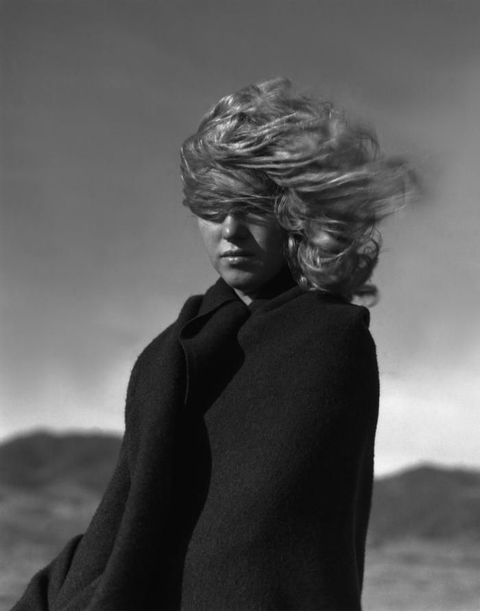 Marilyn Monroe - La Mort, Malibu Beach, California 1946
 (Andre de Dienes / Courtesy Galerie de l&#039;Instant)