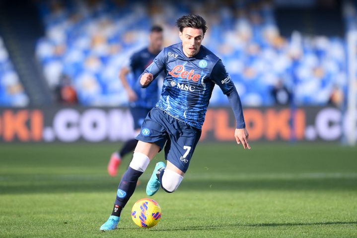 Eljif Elmas sous les couleurs de Naples, le 23 janvier 2022, face à la Salernitana en championnat d'Italie. (GIUSEPPE MAFFIA / NURPHOTO)