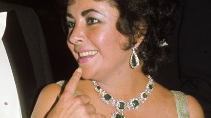 Elle aimait les hommes et les hommes la couvraient de bijoux. C'est l'impressionnante collection de l'actrice Elizabeth Taylor d&eacute;c&eacute;d&eacute;e cette ann&eacute;e qui est aujourd'hui mise en vente par Christie's. (SIPA)